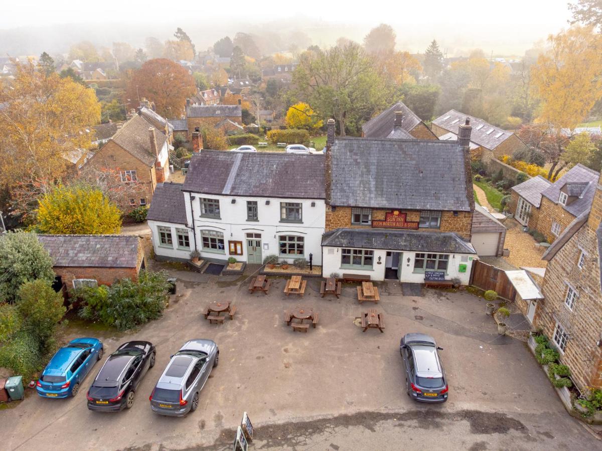 The Sun Inn At Hook Norton Екстер'єр фото